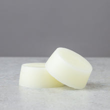 Load image into Gallery viewer, SILK AND SHINE VEGAN CONDITIONER BAR