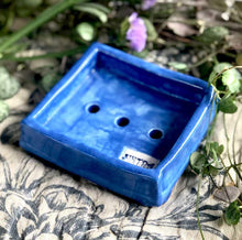 Load image into Gallery viewer, HAND MADE CERAMIC SOAP DISH
